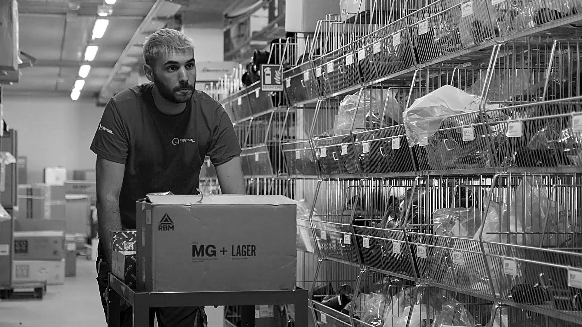 agenzia-comunicazione-produzione-video-cantu-provincia-como-termoidraulica-01-bn